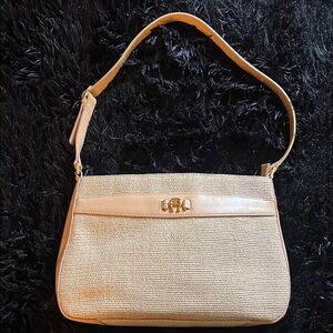 Elegant Beige Shoulder Bag